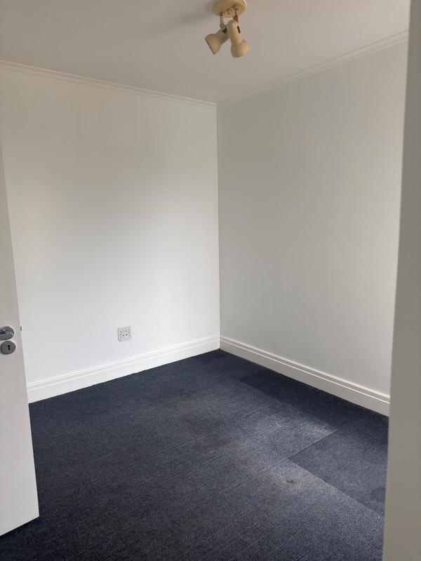 To Let 3 Bedroom Property for Rent in Sea Point Western Cape